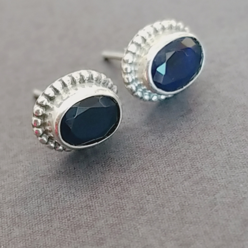 Blue sapphire stud earrings.